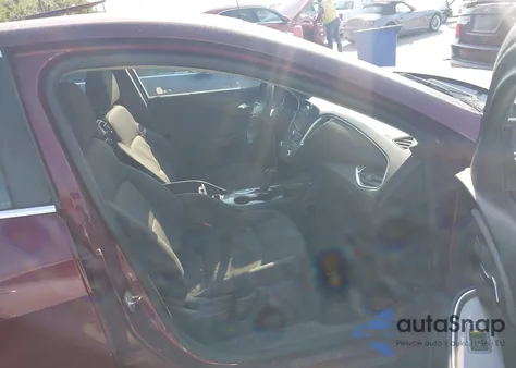 2016 Chevrolet Malibu 1Lt из США, поврежденный, VIN 1G1ZE5ST8GF328439